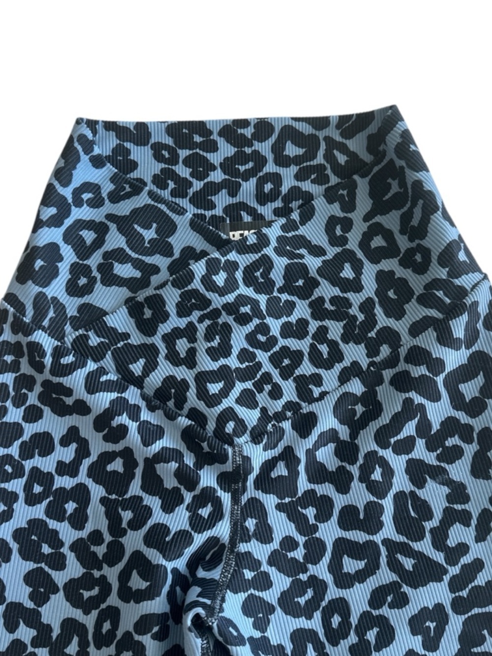 Beach Riot Ribbed Cara Legging in Blue Leopard Print - Picture 4 of 7